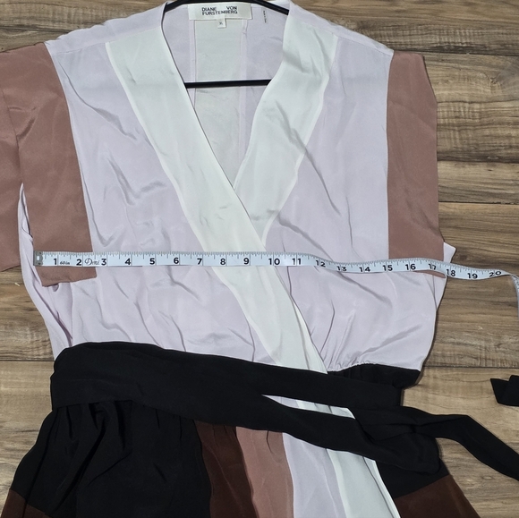 Diane von Furstenberg Ingrid Colour-Block Crepe De Chine Wrap Dress In Multicolo - Picture 13 of 14